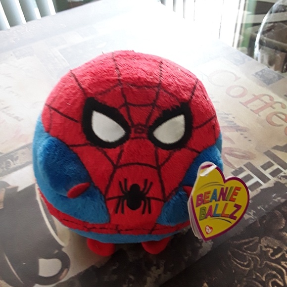 beanie ballz spiderman